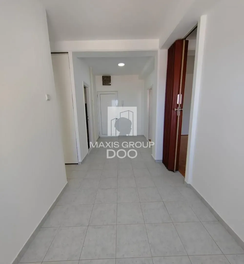 Sale, three bedroom apartment, 59m², Aerodrom, Kragujevac