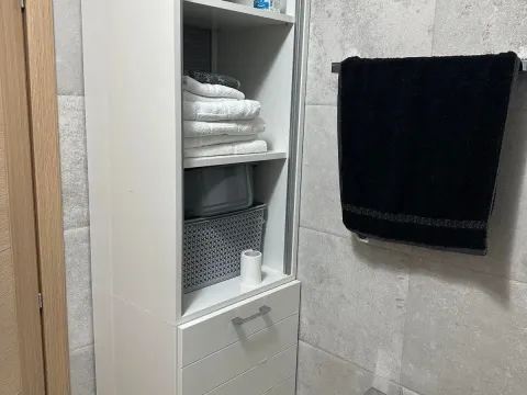 Rent, one bedroom apartment, 41m², Budva, Crna Gora - image 5