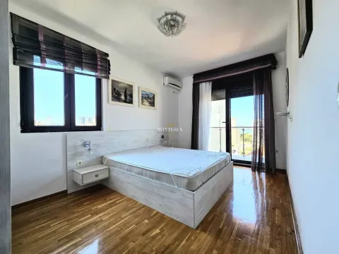 Rent, two bedroom apartment, 112m², Bečići, Budva - image 5