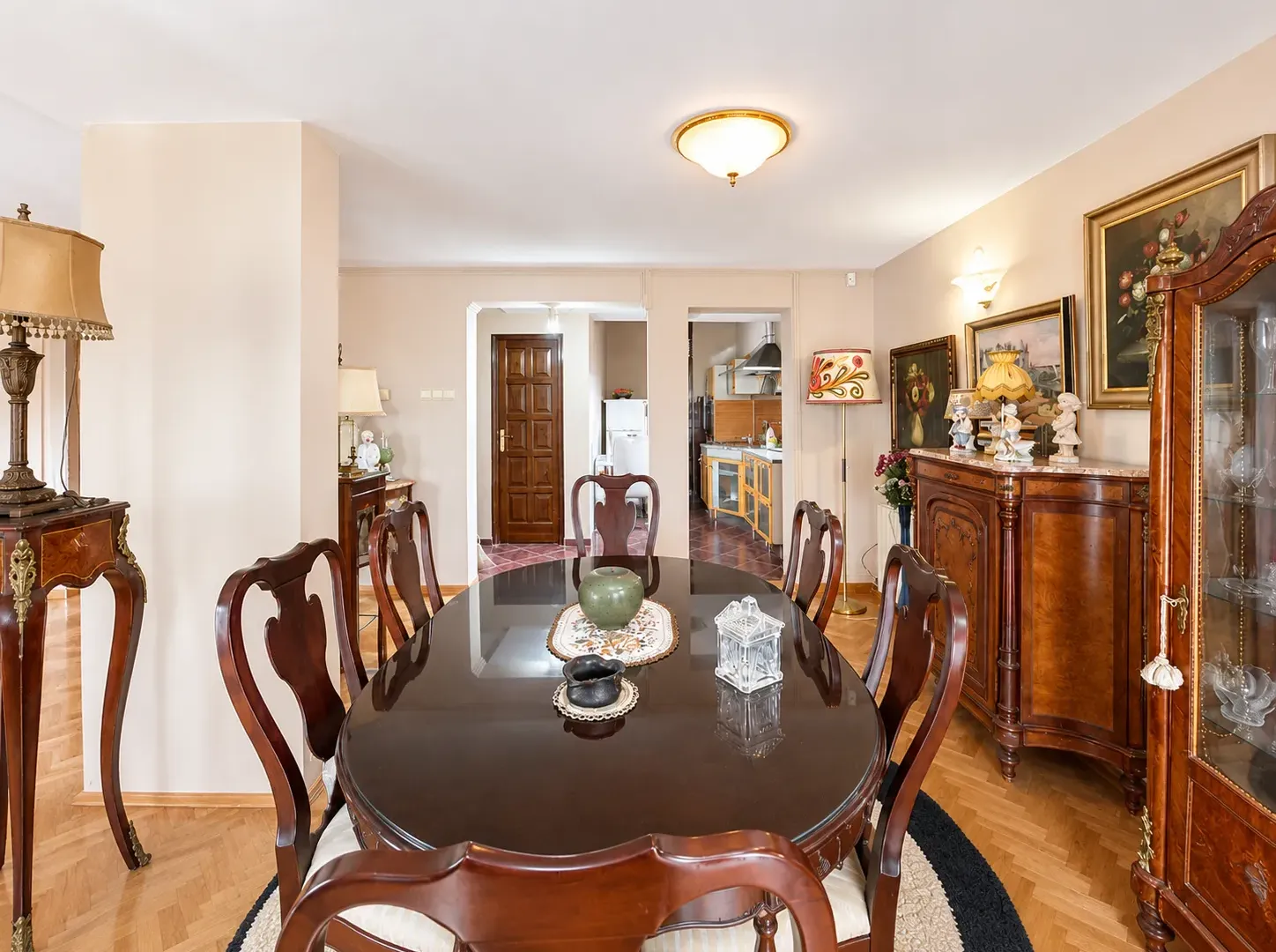 Rent, house, 280m², Gorica C, Podgorica