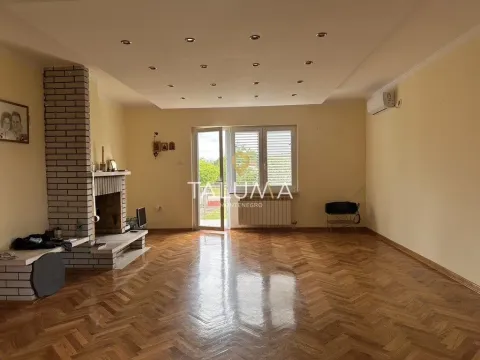 Prodaja, kuća, 161m², Kosić, Danilovgrad - image 2