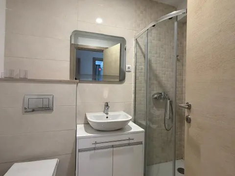 Prodaja, dvosoban stan, 71m², Bečići, Budva - image 11