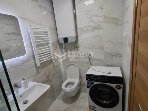 Izdavanje, jednosoban stan, 45m², City Kvart, Podgorica - image 5
