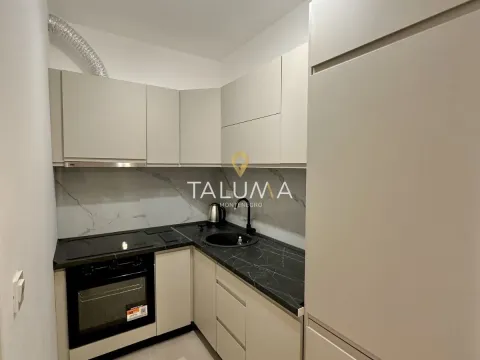 Izdavanje, jednosoban stan, 48m², City Kvart, Podgorica - image 5