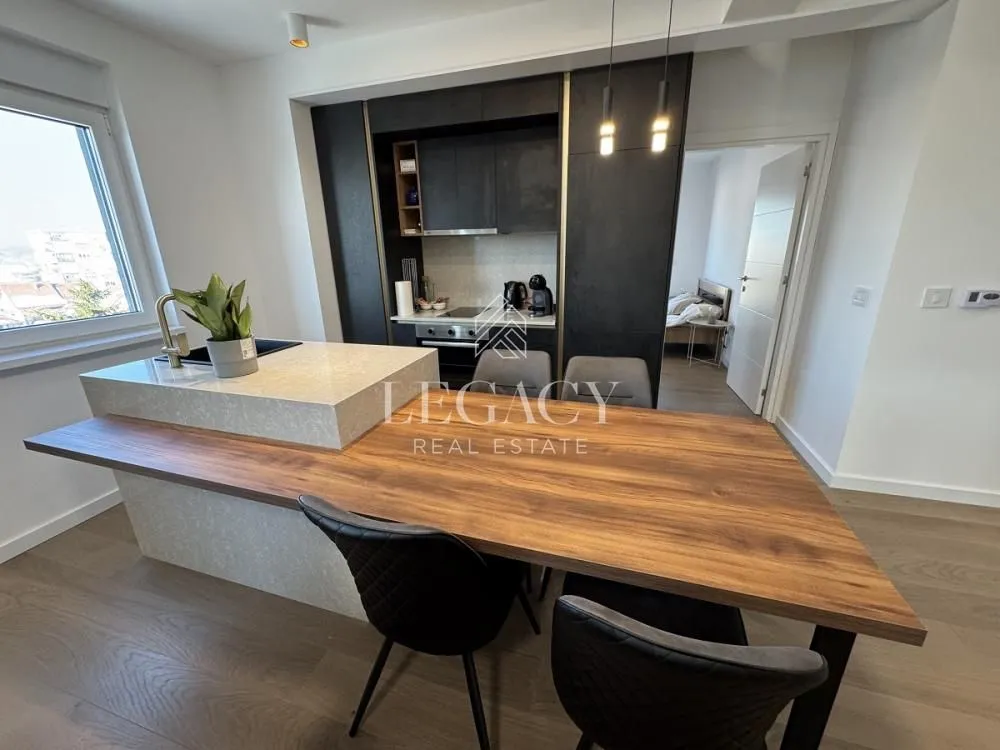 Izdavanje, trosoban stan, 71m², Zeleno Brdo, Zvezdara Sve Podlokacije