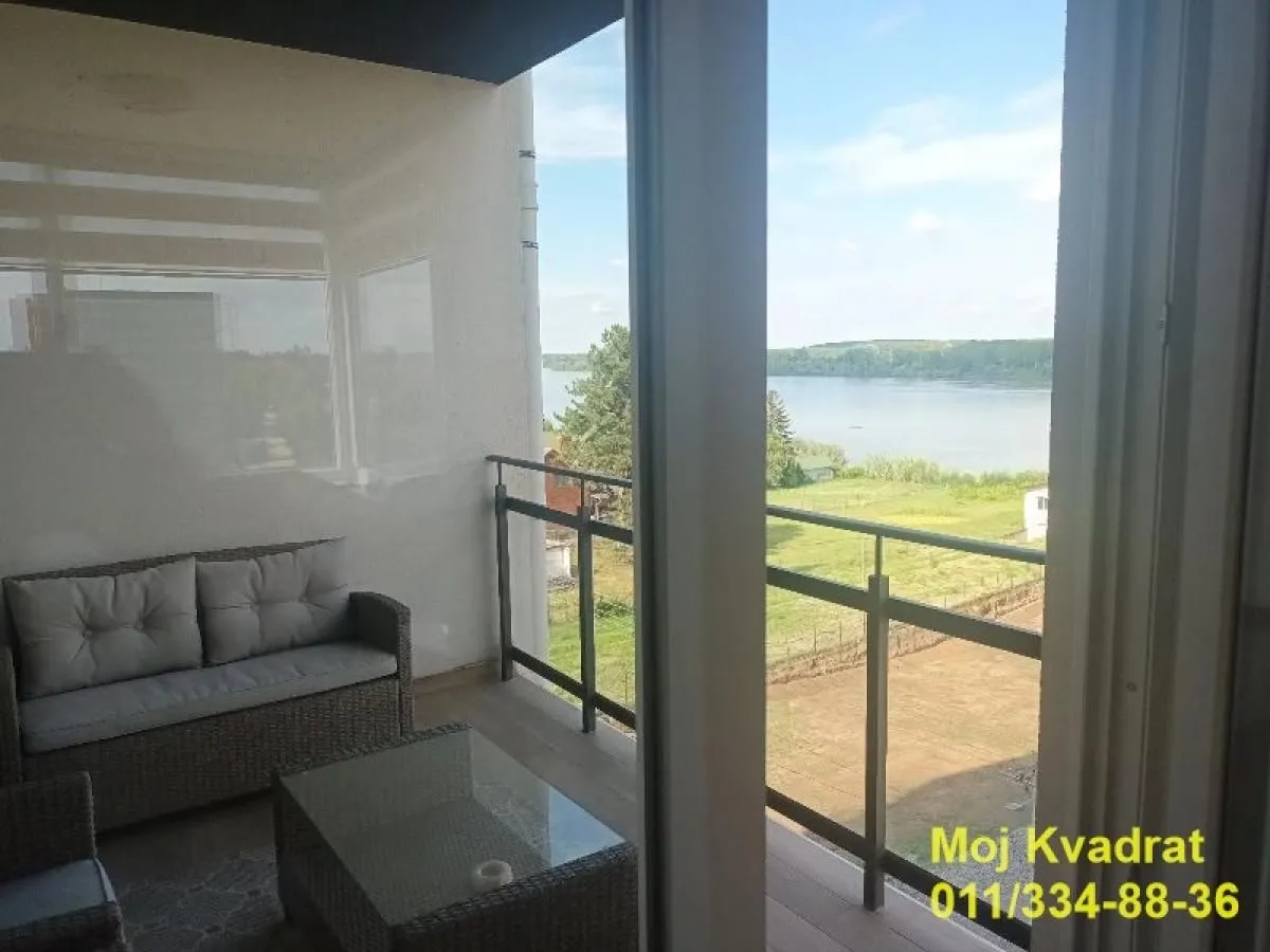 Prodaja, trosoban stan, 92m², Novi Banovci, Stara Pazova