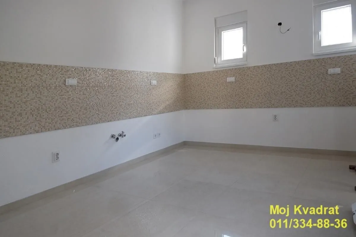 Prodaja, trosoban stan, 71m², Lion, Zvezdara Sve Podlokacije