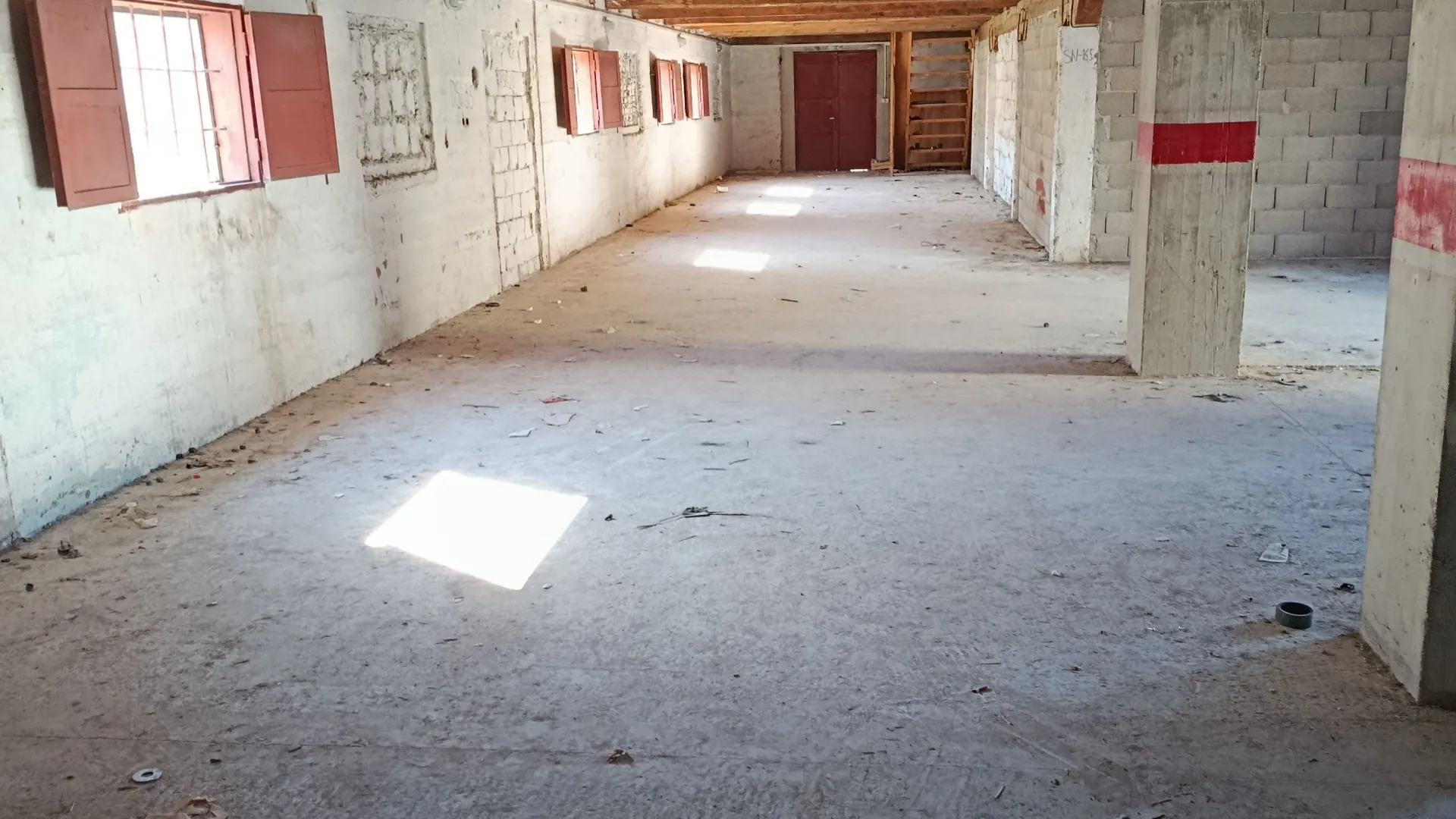 Rent, office space, 300m², Polje, Bar