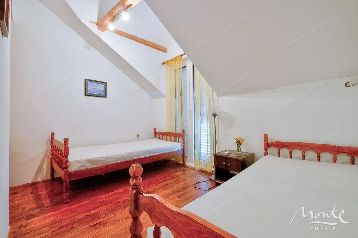 Prodaja, kuća, 67m², Orahovac, Kotor