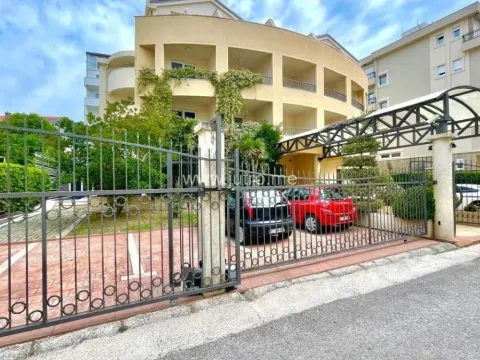 Sale, hospitality venue, 1300m², Budva, Crna Gora - image 21