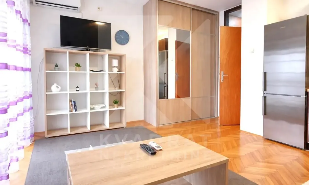 Rent, studio apartment, 27m², Momišići, Podgorica