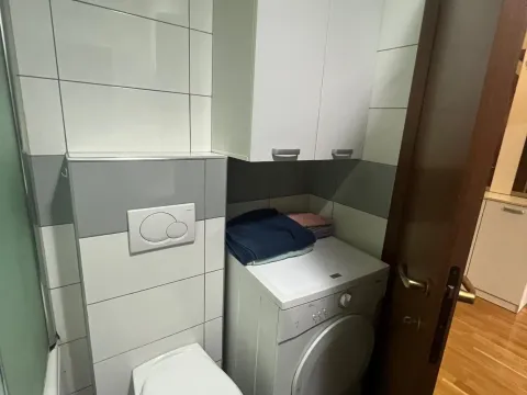 Prodaja, jednosoban stan, 51m², City Kvart, Podgorica - image 13