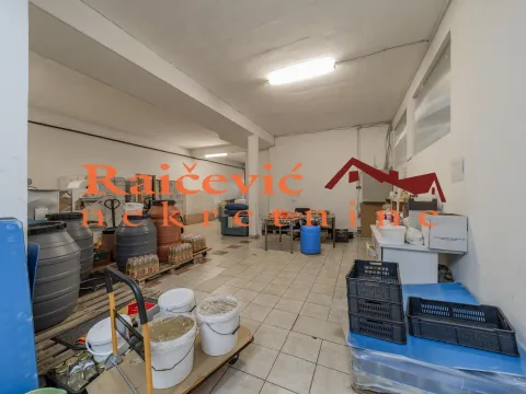 Prodaja, poslovni prostor, 315m², Vojvode Vlahovica, Beograd - image 15