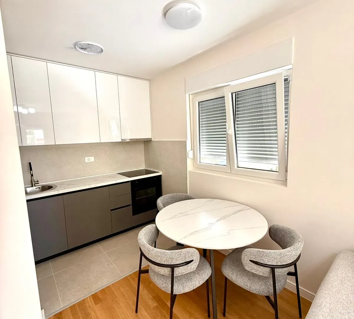 Rent, one bedroom apartment, 42m², Pobrežje, Podgorica