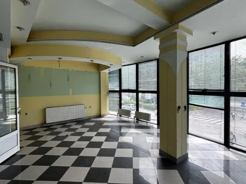 Izdavanje, poslovni prostor, 450m², Medijana, Niš - image 12