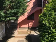 Izdavanje, kuća, 40m², Tološi, Podgorica - image 13