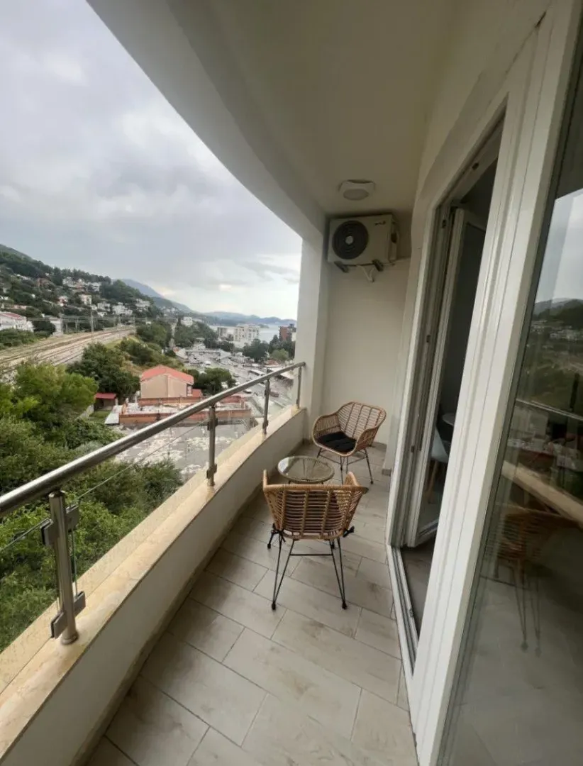 Rent, studio apartment, 34m², Sutomore, Bar