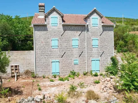 Prodaja, kuća, 138m², Zagora, Kotor - image 21