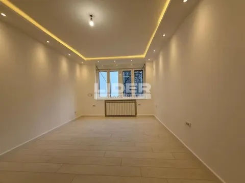 Sale, two bedroom apartment, 60m², Stari Grad, Beograd - image 10