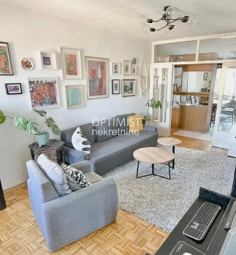 Izdavanje, četvorosoban stan, 91m², Slavija, Vračar Sve Podlokacije