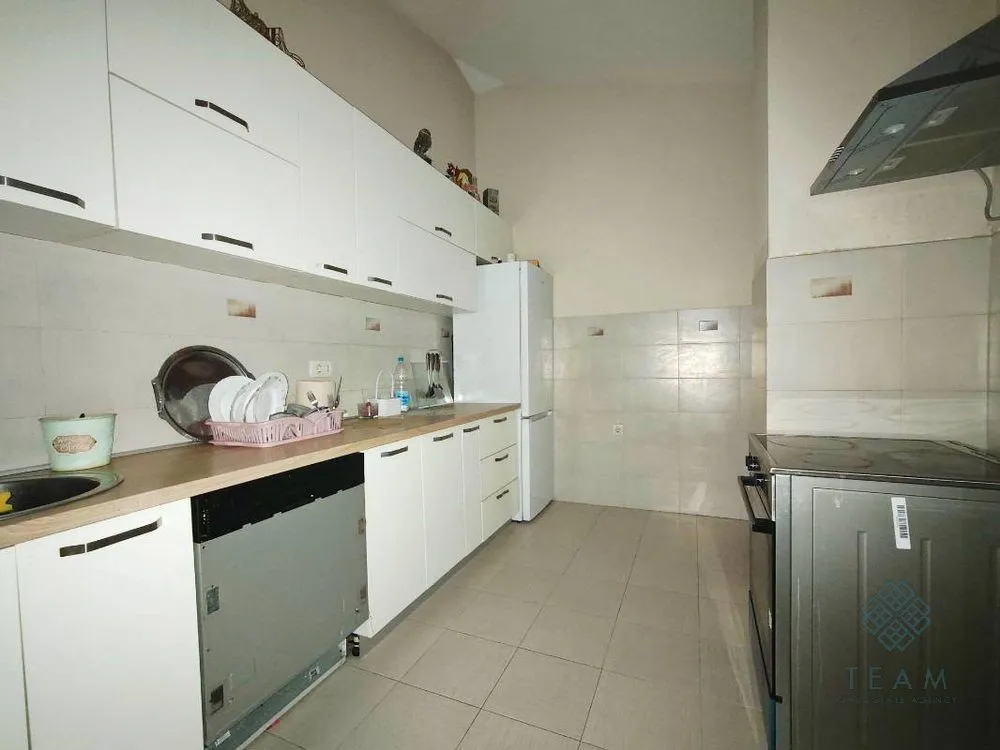 Prodaja, trosoban stan, 92m², Autobuska stanica, Podgorica