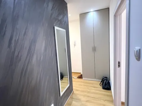 Sale, three bedroom apartment, 60m², Vračar Sve Podlokacije, Beograd - image 4