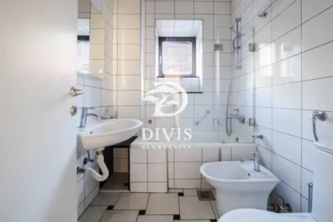 Izdavanje, kuća, 550m², Autokomanda, Voždovac Sve Podlokacije - image 18
