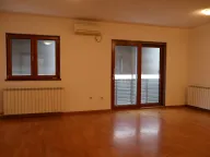 Izdavanje, stan, 88m², Tološka šuma, Podgorica - image 5