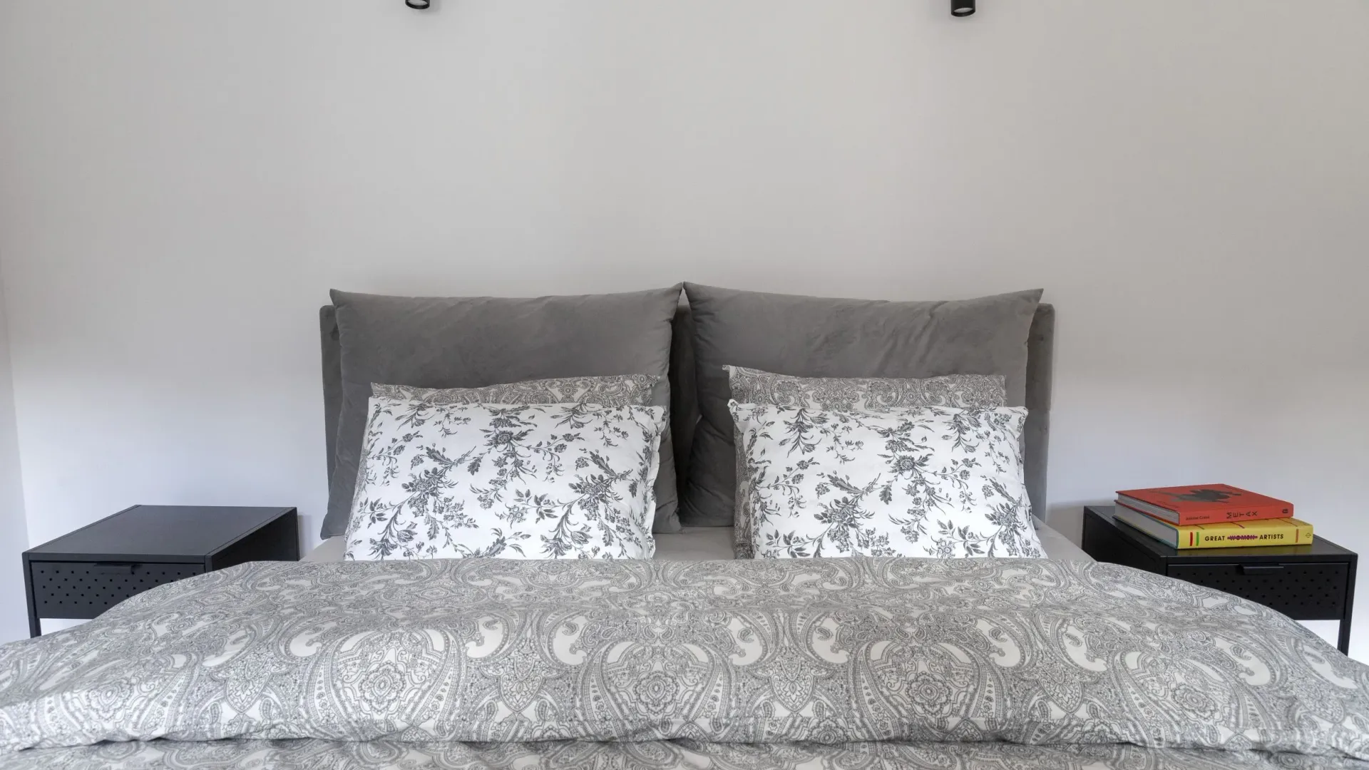 Sale, two bedroom apartment, 61m², Kotor, Crna Gora