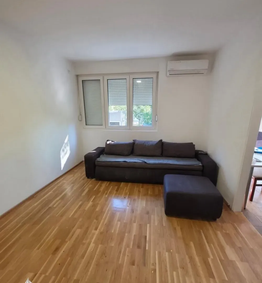 Prodaja, trosoban stan, 65m², Zemun Sve Podlokacije, Beograd