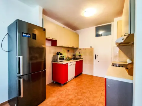 Izdavanje, jednosoban stan, 62m², Preko Morače, Podgorica - image 13