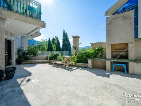 Sale, two bedroom apartment, 85m², Dobrota, Kotor - image 7