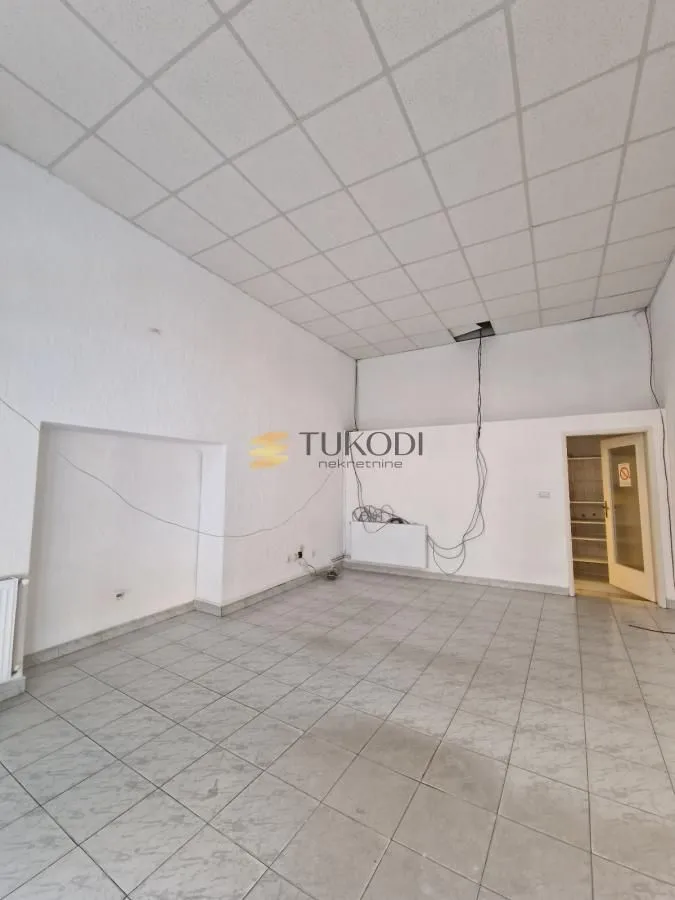 Sale, office space, 176m², Kosančićev Venac, Beograd