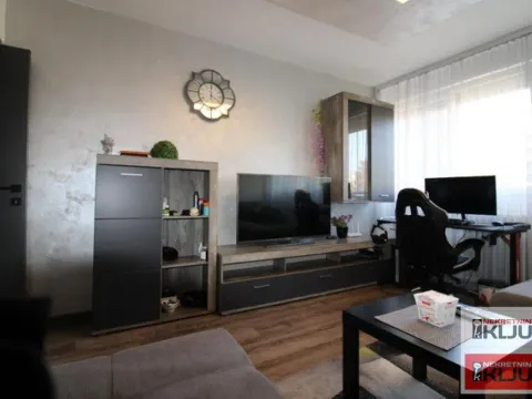 Prodaja, dvosoban stan, 63m², Bulevar Oslobodjenja, Novi Sad Sve Podlokacije - image 2