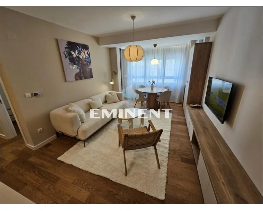 Izdavanje, dvosoban stan, 42m², Lekino Brdo, Voždovac Sve Podlokacije