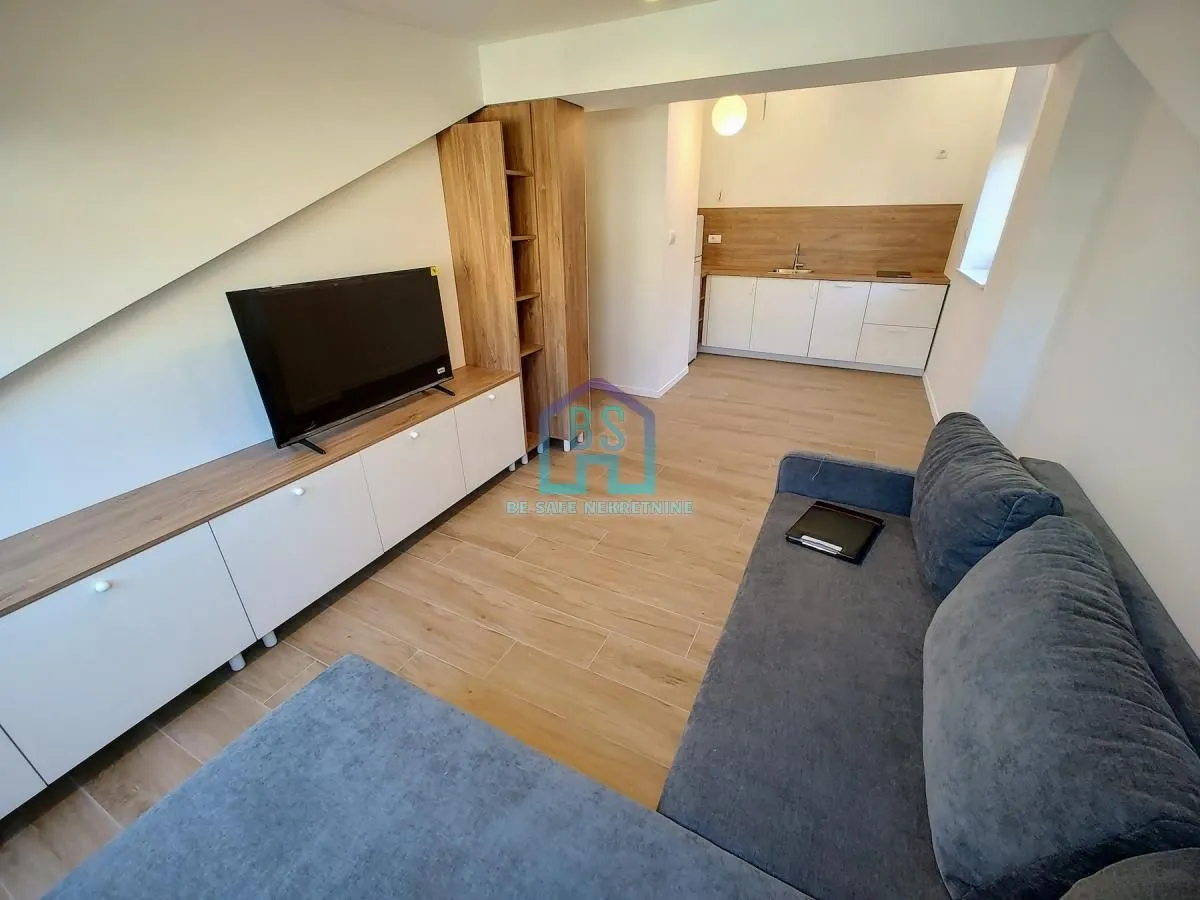 Prodaja, jednosoban stan, 32m², Centar, Novi Sad