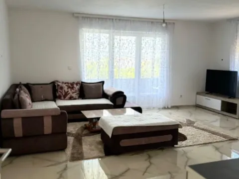 Izdavanje, jednosoban stan, 67m2, Zaljevo, Bar