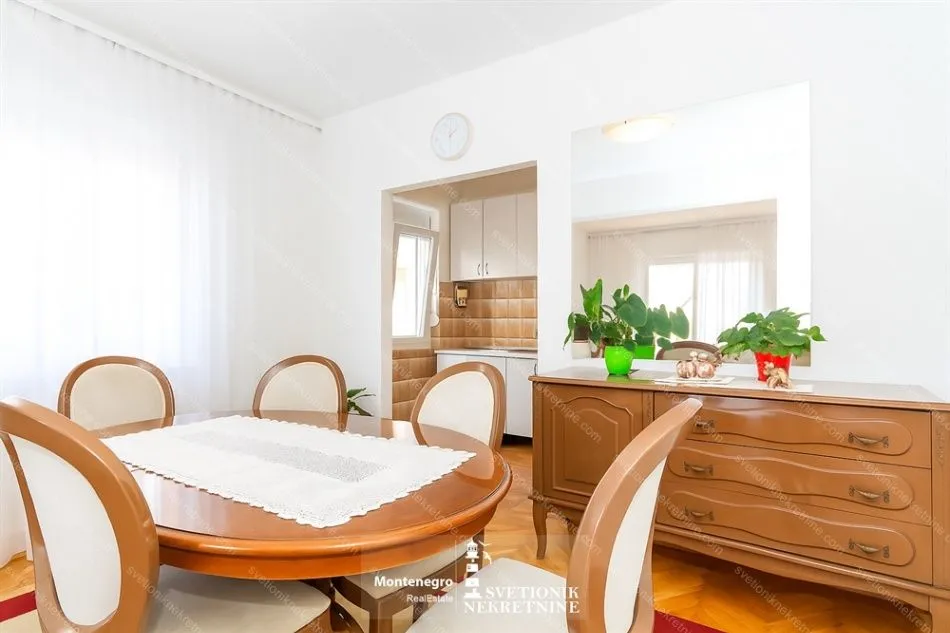 Prodaja, kuća, 187m², Igalo, Herceg Novi