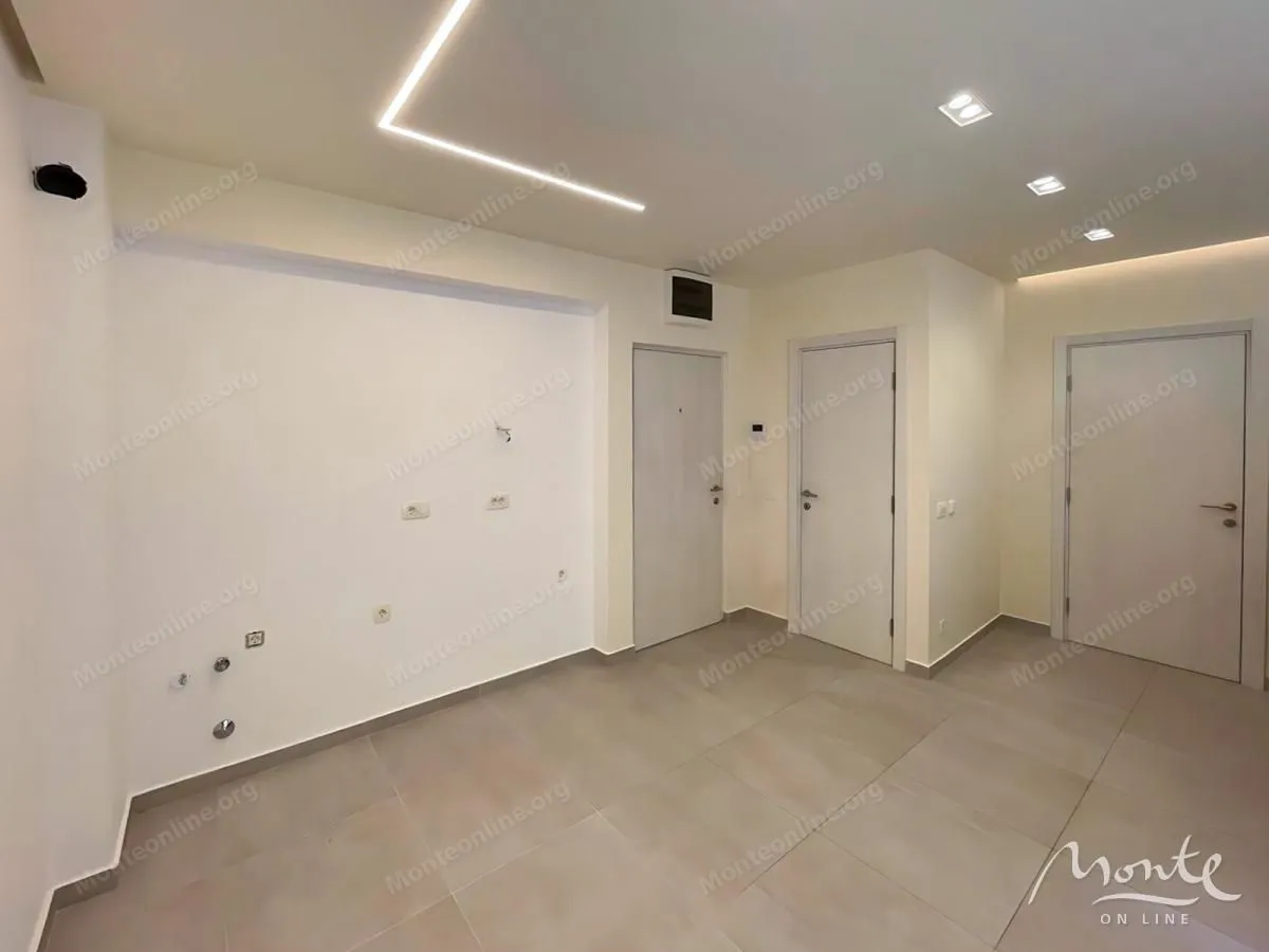 Prodaja, jednosoban stan, 52m², Škaljari, Kotor