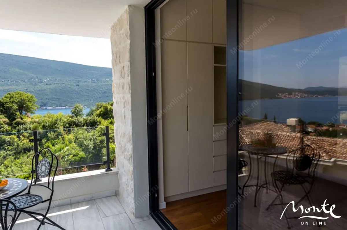 Prodaja, kuća, 350m², Herceg Novi, Crna Gora