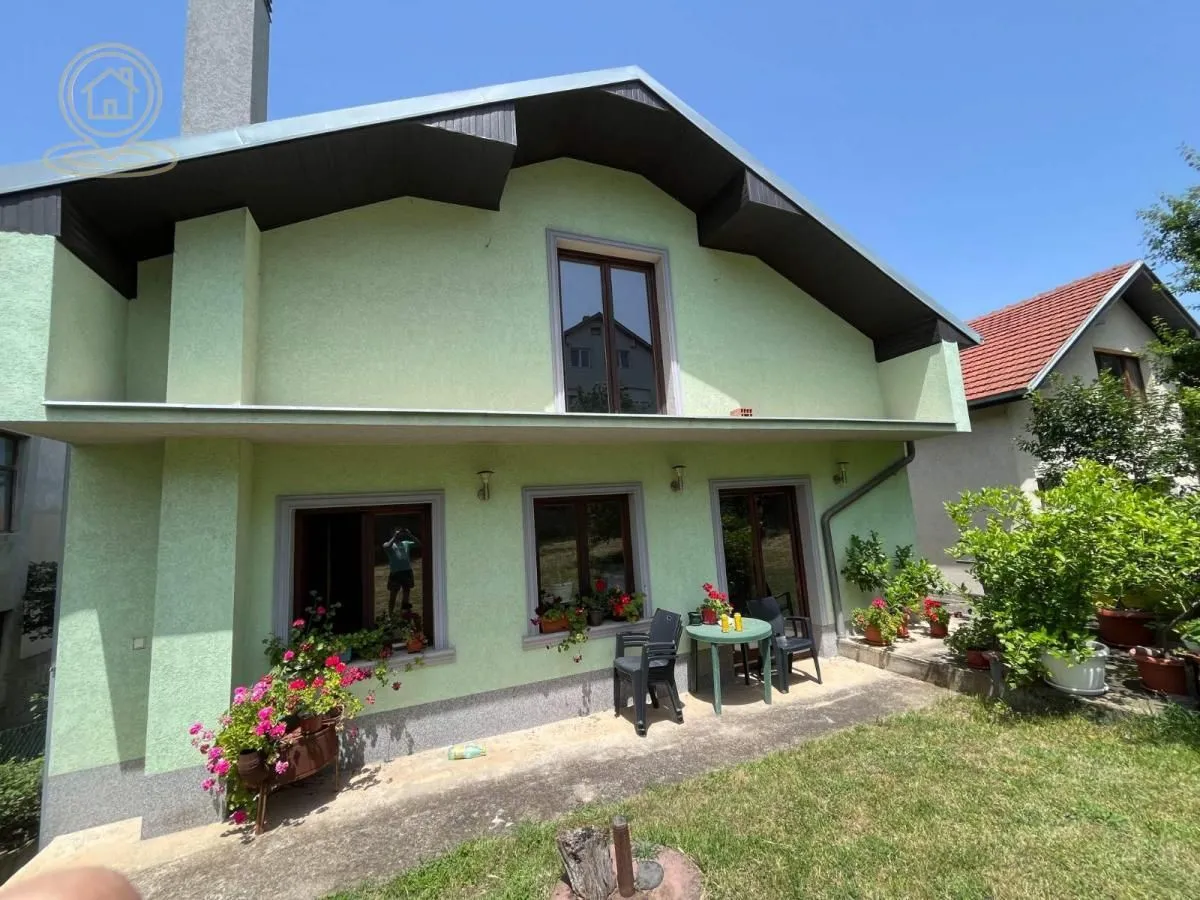 Prodaja, kuća, 312m², Palilula, Niš