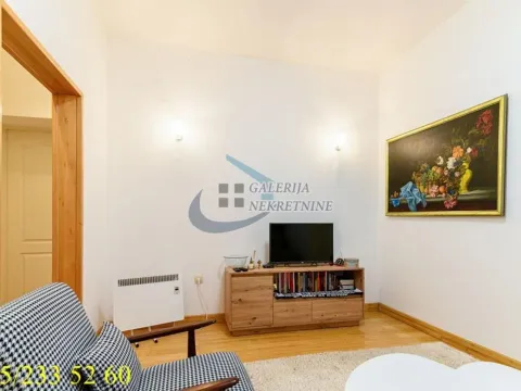 Prodaja, dvosoban stan, 46m², Slavujev Venac, Zvezdara Sve Podlokacije - image 2