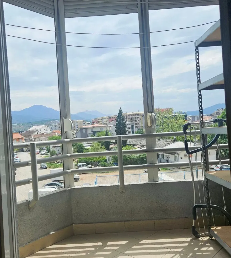 Rent, one bedroom apartment, 37m², Stari Aerodrom, Podgorica