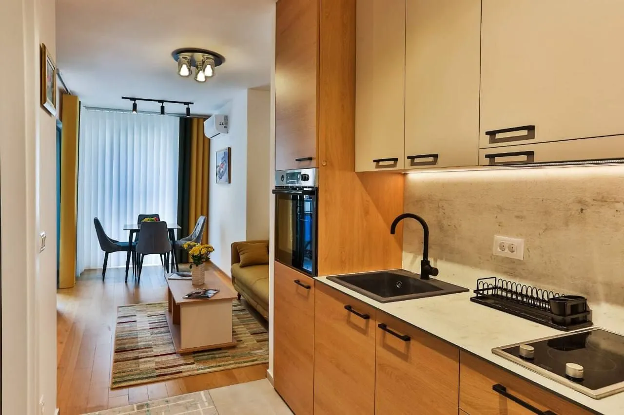 Izdavanje, jednosoban stan, 47m², Rozino, Budva