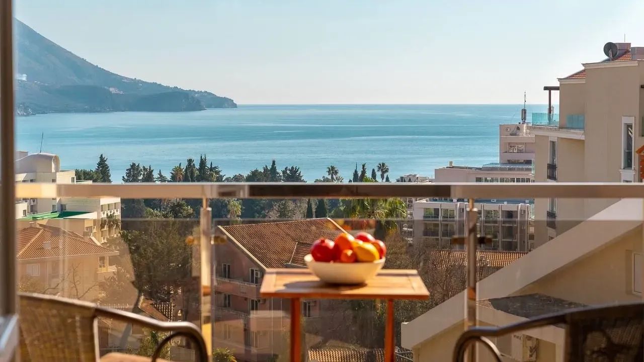 Prodaja, dvosoban stan, 69m², Bečići, Budva