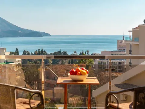 Sale, two bedroom apartment, 69m², Bečići, Budva - image 1