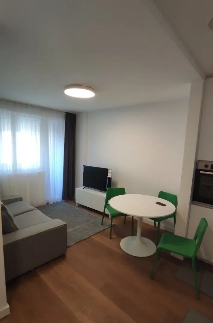 Izdavanje, jednosoban stan, 36m², Preko Morače, Podgorica