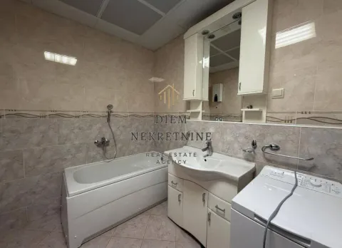 Prodaja, jednosoban stan, 65m², Centar, Bar - image 3