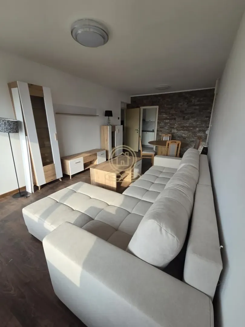Prodaja, trosoban stan, 70m², Medijana, Niš