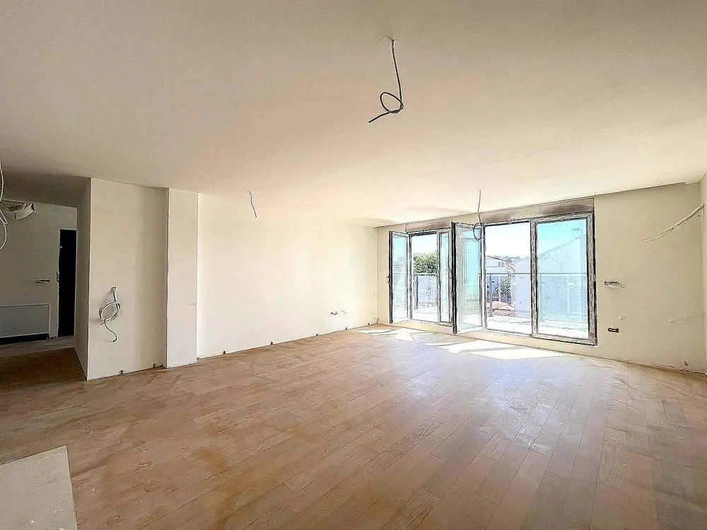 Sale, four bedroom apartment, 116m², Vukov Spomenik, Zvezdara Sve Podlokacije